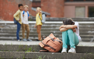 Cómo ayudar a Niños que Sufren Bullying o Acoso Escolar